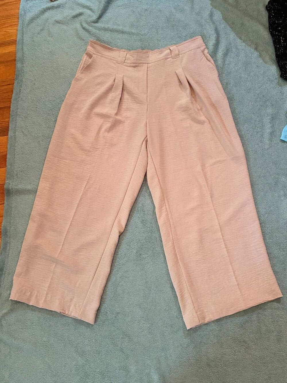 Jules and Leopold tan pants
